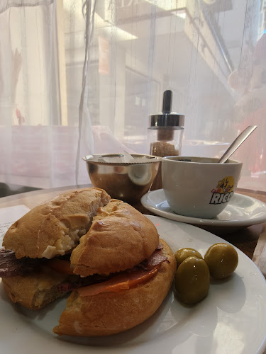 Comentarii opinii despre Panadería Pastelería la Concepción S.L.