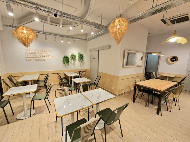 Reviews of Panet Maduixa - Forn de Pa, Pastisseria i Cafeteria in Sant Boi de Llobregat - Gastronomía y hostelería