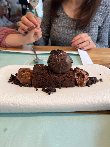 Opinii despre Restaurante La Singular în Vilanova i la Geltrú - Gastronomía y hostelería