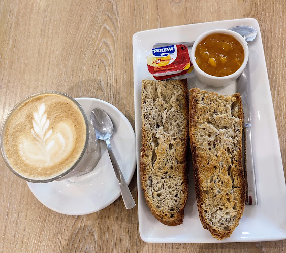 Opinii despre Cafetería Magala în Eibar - Gastronomía y hostelería