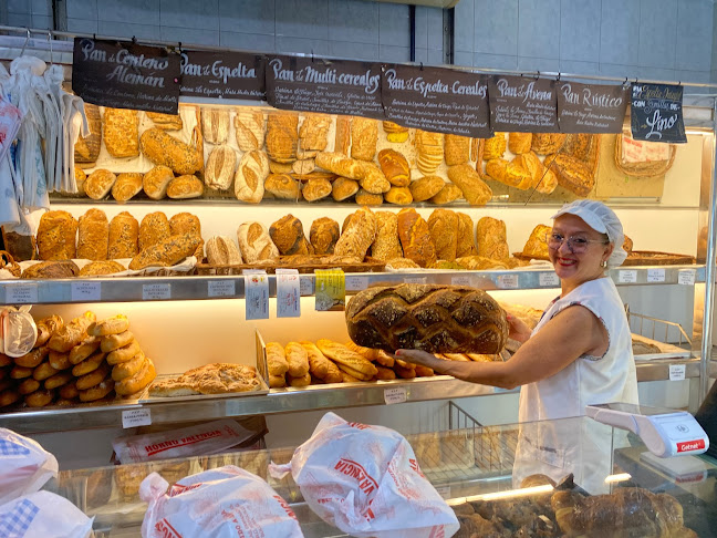 Opinii despre Horno Valencia în Valencia - Gastronomía y hostelería