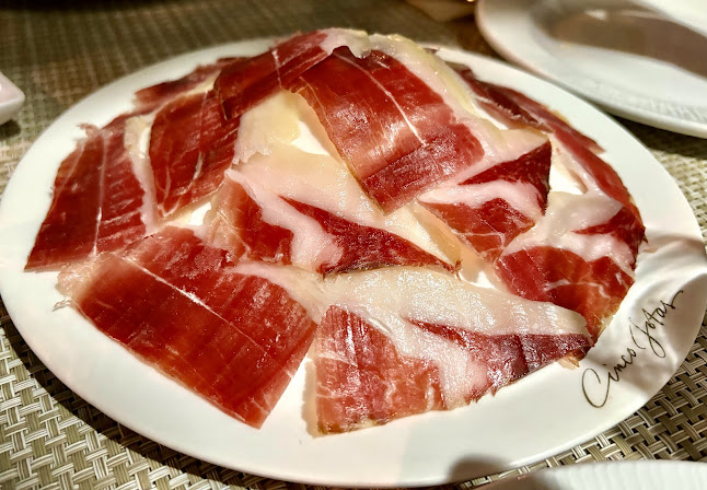 Restaurante Cinco Jotas Sevilla - Gastronomía y hostelería