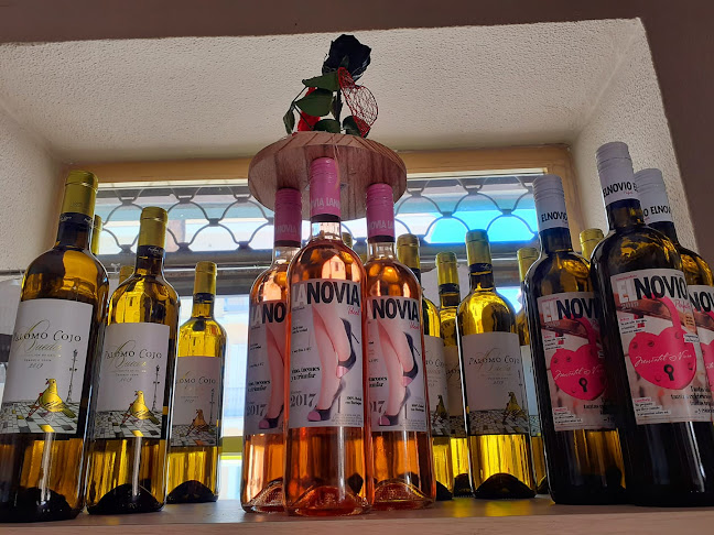 Comments and reviews of Vinos y Salazones