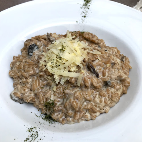 Av. de El Greco, 12, 41007 Sevilla