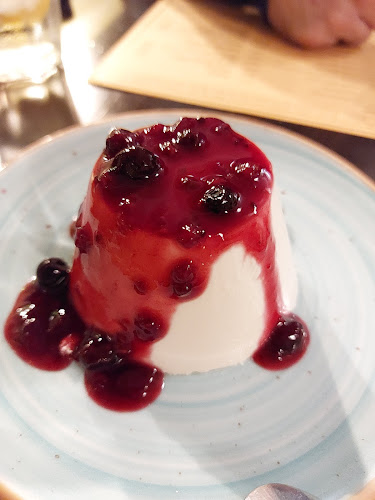 Av. dels Furs, 29, 46160 Llíria, Valencia