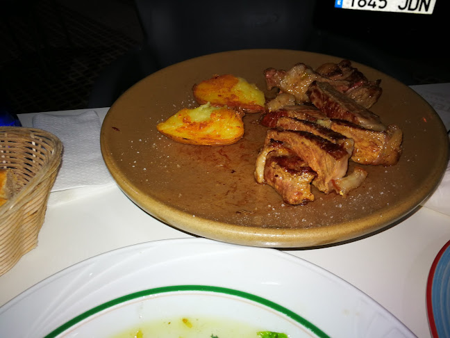 Comments and reviews of La Taberna Cervecería & Brasas