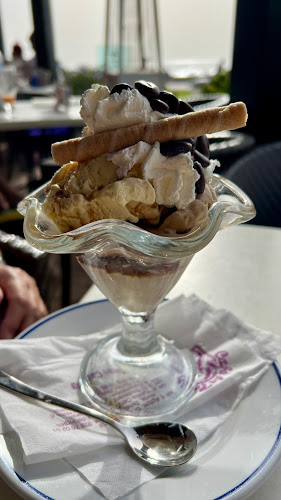 Comentarii opinii despre Cafe de Paris