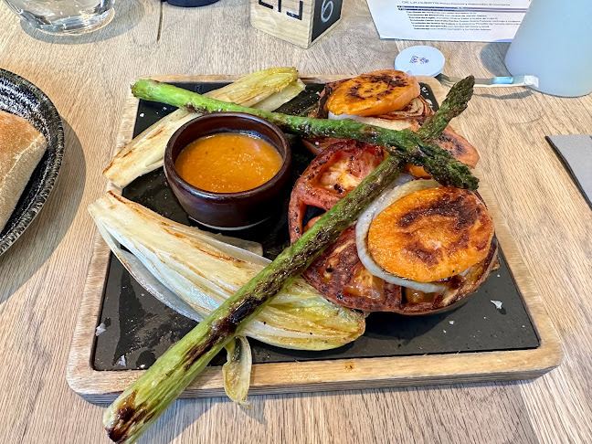 Comments and reviews of Lateral Fleming