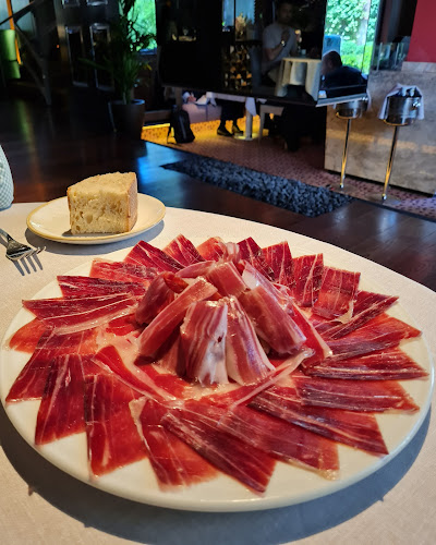 Urrechu Velázquez Open Times