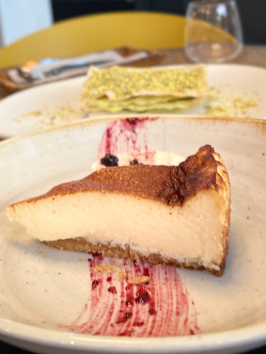 Bárbaro Phone number