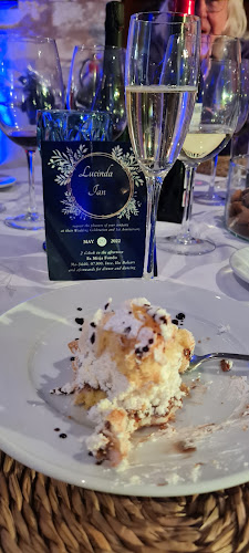 Comments and reviews of es mitja fondo