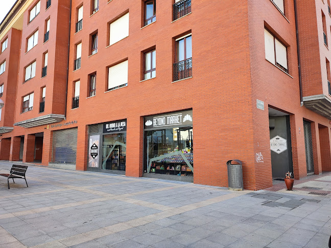 Beyond Market - Munguía