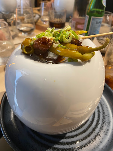 C. Gustavo Bacarisas, 1, 41010 Sevilla