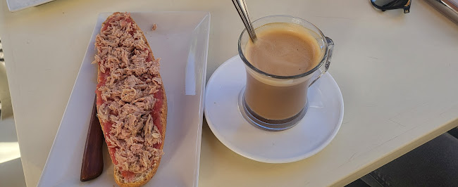 Cafeteria las palmeras Open Times