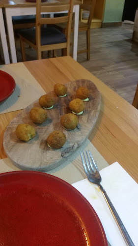 Restaurante Peculiar - Gastronomía y hostelería