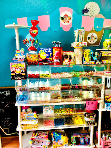 Dulce kapricho heladería cafetería Phone number