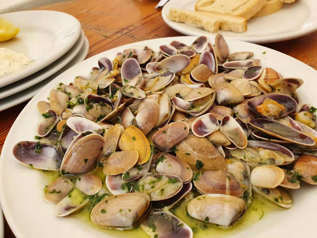 Atarazanas Open Times