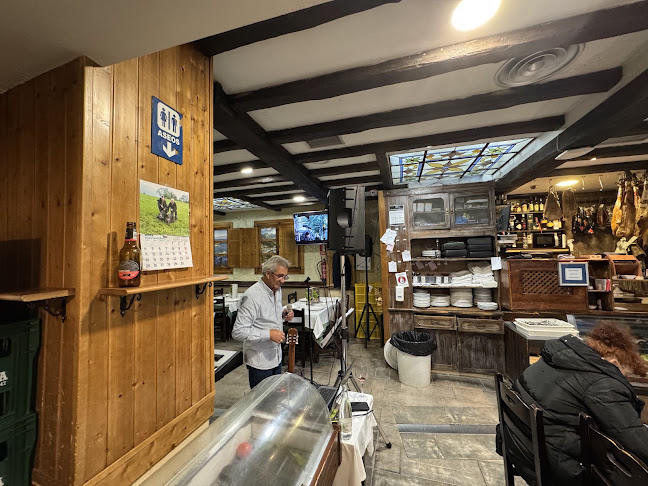 C. Víctor Chávarri, 3, 33001 Oviedo, Asturias