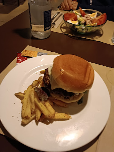 Restaurante Urbe Phone number