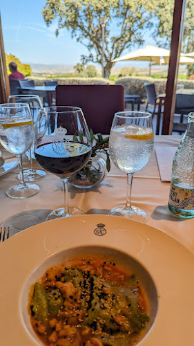 Restaurante en el Complejo Deportivo del RACE - Real Automóvil Club de España - Madrid