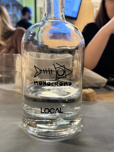 Monocromo vermuteria gastrounderground