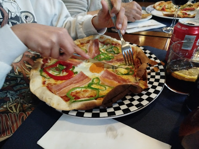 Restaurante Pizzería Mediterrania - Gastronomía y hostelería
