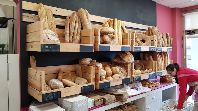 Reviews of Panaderia Pasteleria A Praza in Vilanova de Arousa - Gastronomía y hostelería