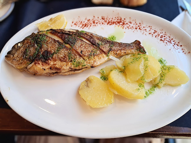 Carrer dels Nou Pins, 36, Nou Barris, 08016 Barcelona