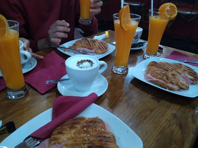 Rúa Cataluña, 37, 15570 Narón, A Coruña