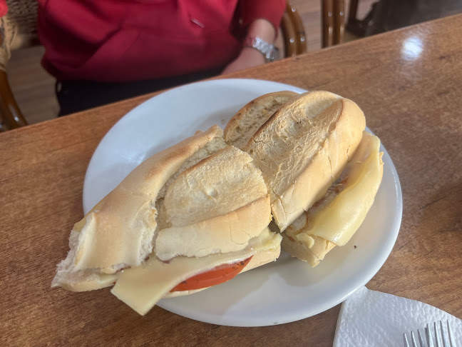 Bar restaurante Piscolabis La Veguetilla