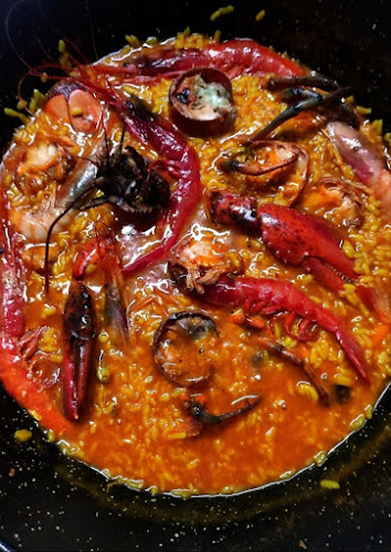 Restaurante EL TIMÓN comida mediterranea arroceria terraza frente al mar - Gastronomía y hostelería