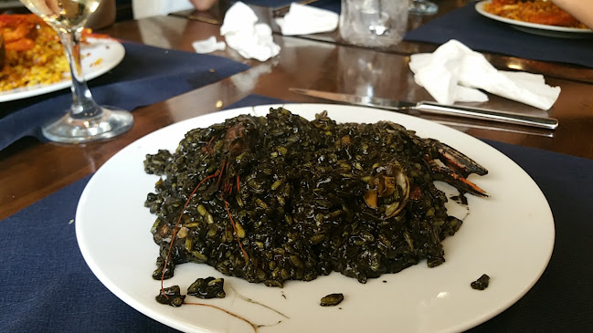 Carrer dels Nou Pins, 36, Nou Barris, 08016 Barcelona