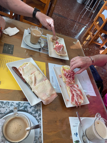 Cafeteria las palmeras - Gastronomía y hostelería