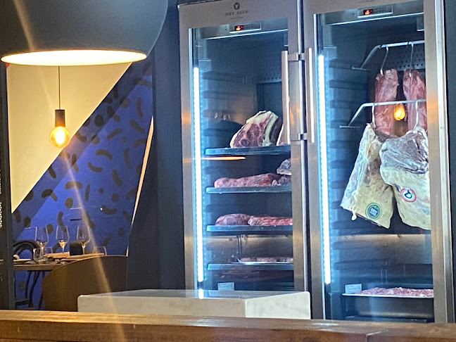 Bárbaro Phone number