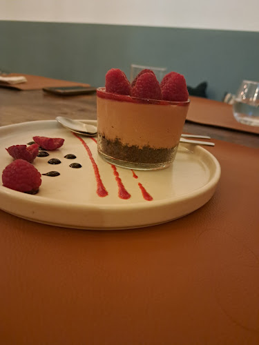 3 RAICES STEAKHOUSE & WINEBAR