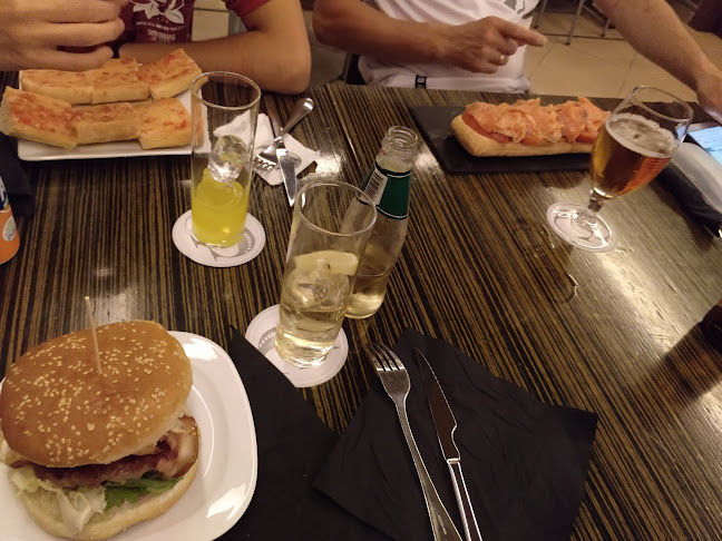 Ceferino Cafetería Cervecería - Gastronomía y hostelería