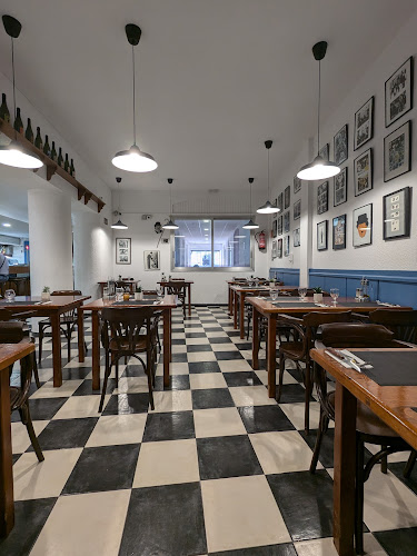 Comments and reviews of Cafeteria Restaurant Chaplin