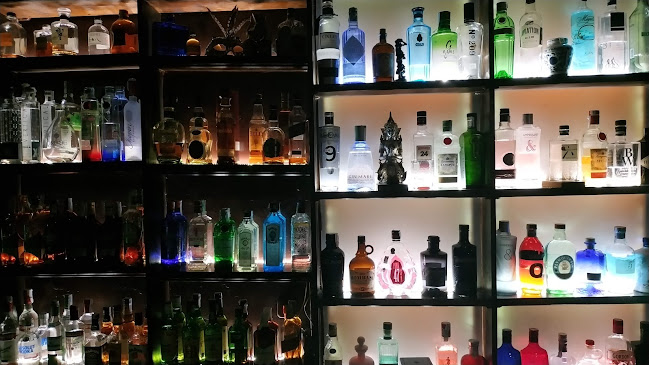 Comments and reviews of Bare Nostrum Bar Coctelería Gintoniquería