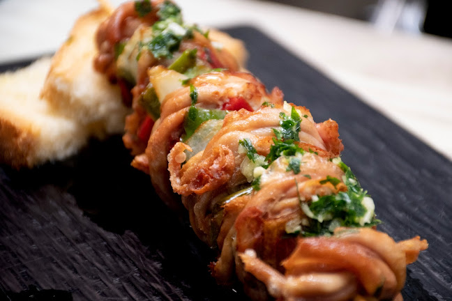 Stelvio Tapas Cinegia - Gastronomía y hostelería