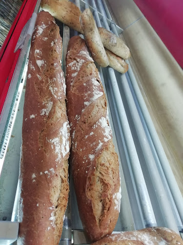 Comments and reviews of Panadería MICAR