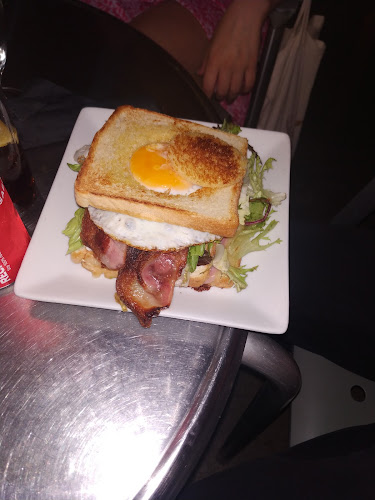 Comentarii opinii despre Ceferino Cafetería Cervecería