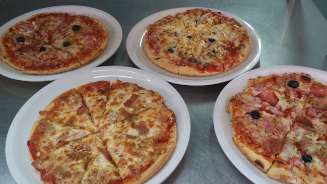 Comments and reviews of RESTAURANTE PIZZERÍA ARROCERÍA PLAZA