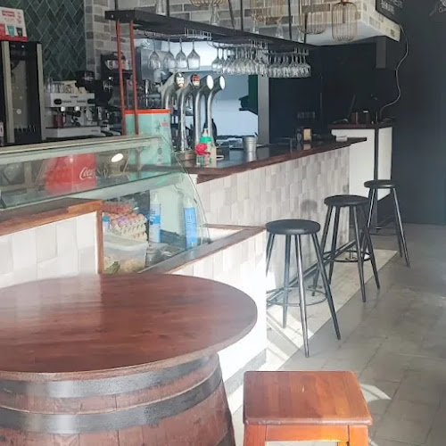 Cmo de S. Rafael, 36, local 1, Cruz de Humilladero, 29006 Málaga