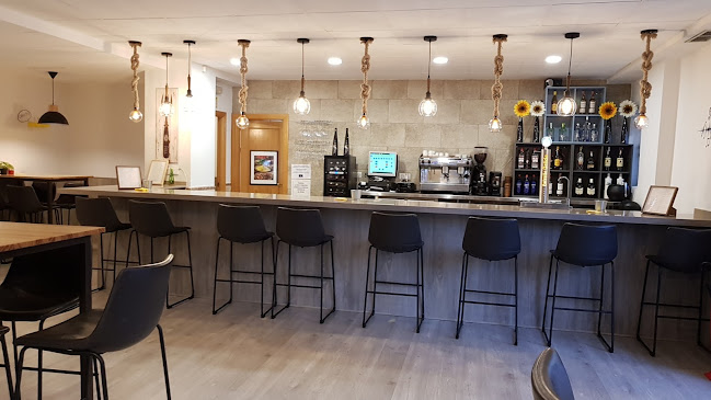 Restaurante Cornisa 23 - Gastronomía y hostelería