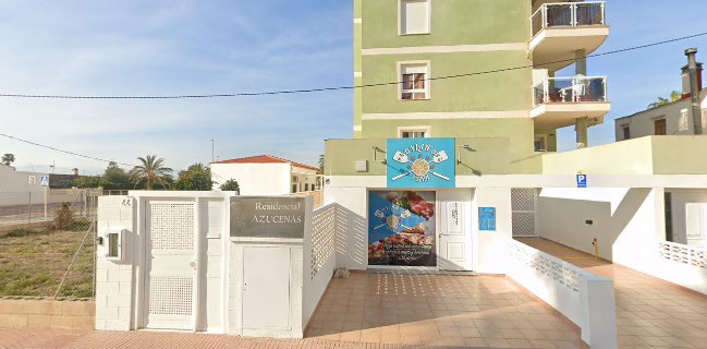 DYLAN'S PIZZA PLAYA PILES