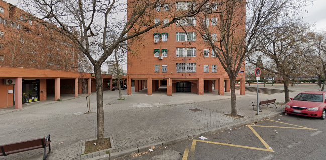 Crazy fats rock and roll bar