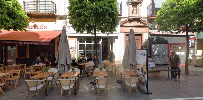 C. San Jacinto, 12, 41010 Sevilla